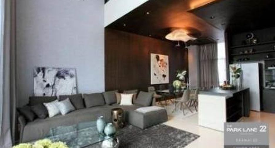 For rent 3 bedrooms house in Watthana, Bangkok