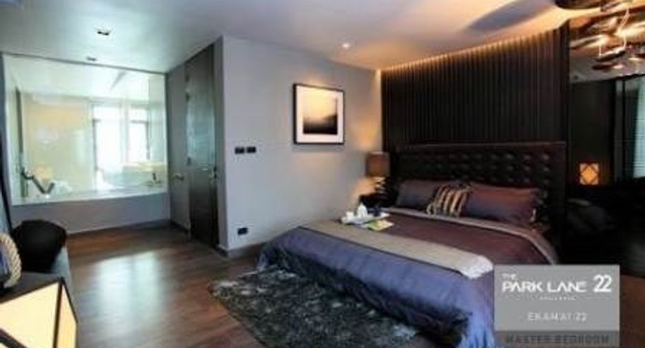 For rent 3 bedrooms house in Watthana, Bangkok