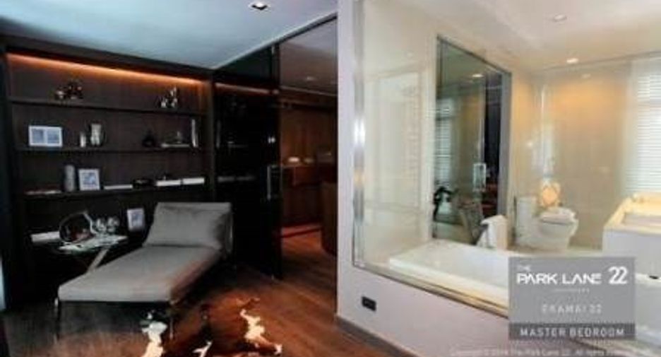 For rent 3 bedrooms house in Watthana, Bangkok