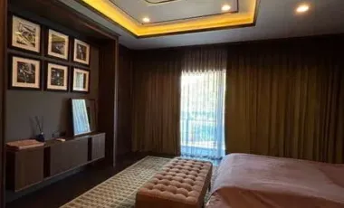 Casa en alquiler de 5 habitaciones en Bang Kapi, Bangkok