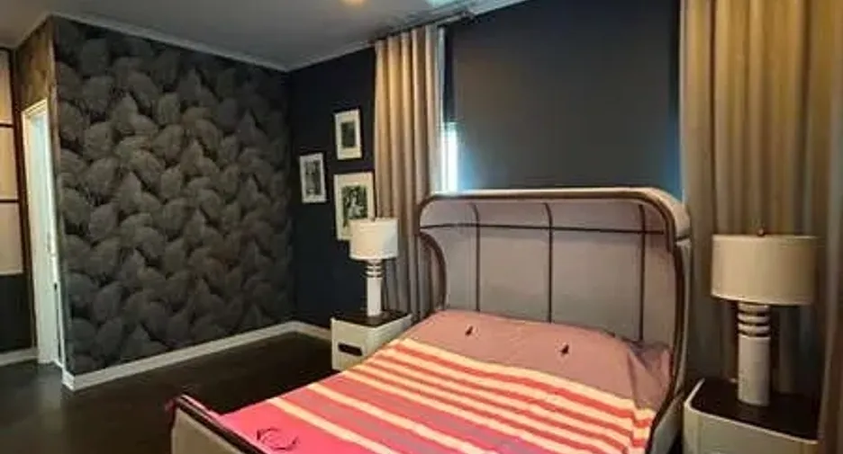 For rent 5 bedrooms house in Bang Kapi, Bangkok