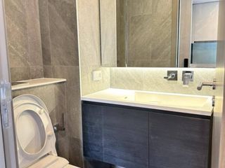 For sale 3 Beds condo in Huai Khwang, Bangkok