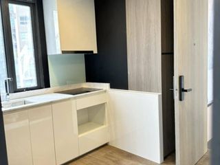 For sale 3 Beds condo in Huai Khwang, Bangkok