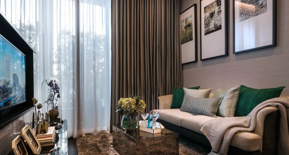 For sale 1 bed condo in Khlong Toei, Bangkok