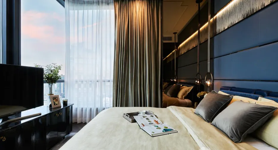 For sale 2 bed condo in Khlong Toei, Bangkok
