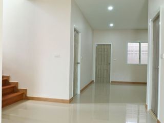 For sale 3 bed townhouse in East Pattaya, Pattaya