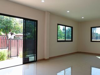 For sale 3 bed townhouse in East Pattaya, Pattaya