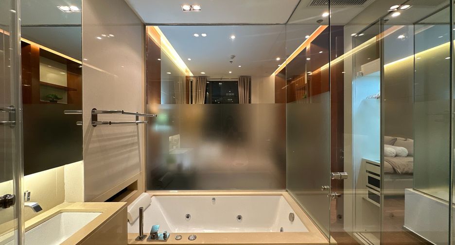 À louer 1 chambre condo à Khlong Toei, Bangkok