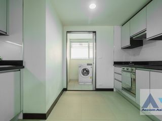 For rent 3 bed apartment in Khlong Toei, Bangkok