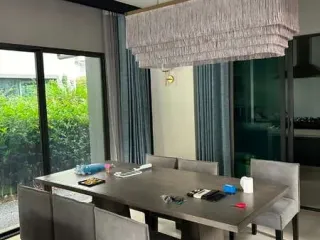 ให้เช่า 4 ห้องนอน บ้านเดี่ยว ใน บางกะปิ, กรุงเทพฯ
