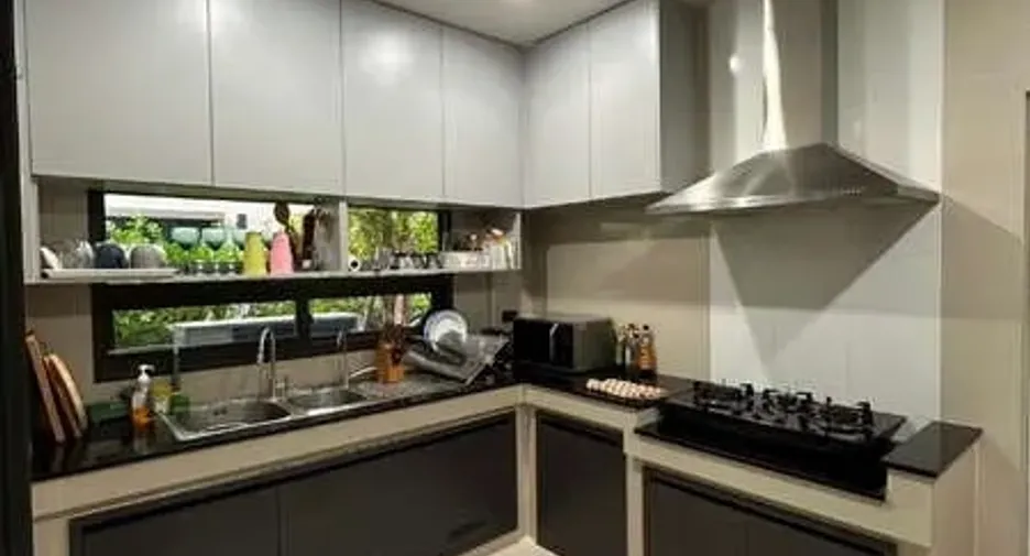 For rent 4 bedrooms house in Bang Kapi, Bangkok