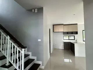 Haus zum Kauf mit 4 Zimmer in Lam Luk Ka, Pathum Thani