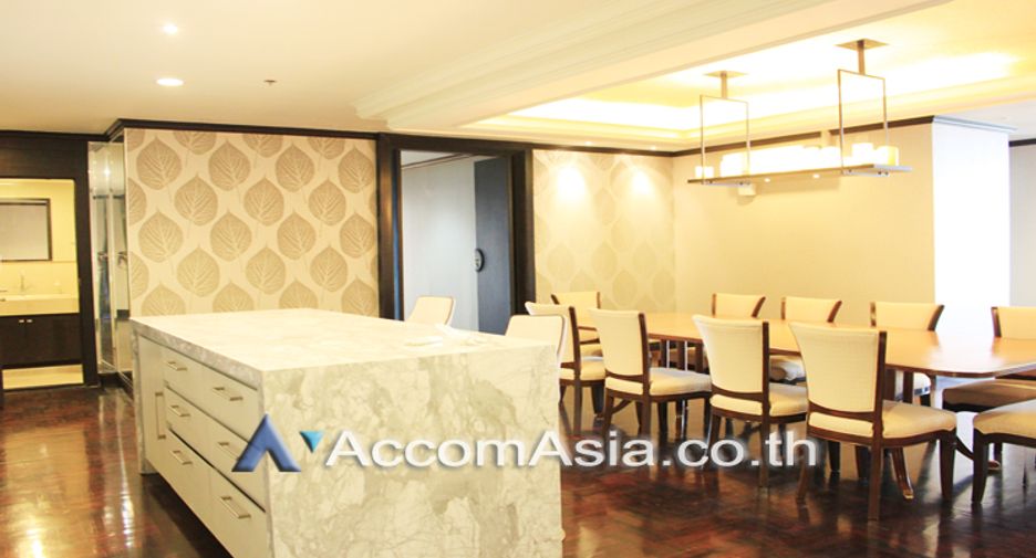 For rent 4 bed condo in Watthana, Bangkok
