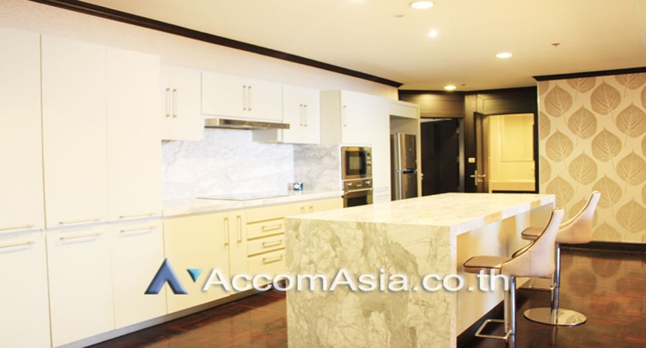 For rent 4 bed condo in Watthana, Bangkok
