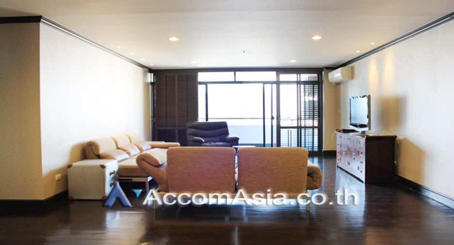 For rent 4 bed condo in Watthana, Bangkok
