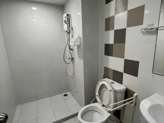 For sale 1 Beds condo in Chom Thong, Bangkok