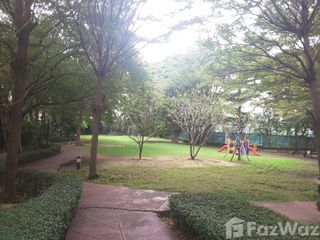 For sale スタジオ condo in Khlong Toei, Bangkok