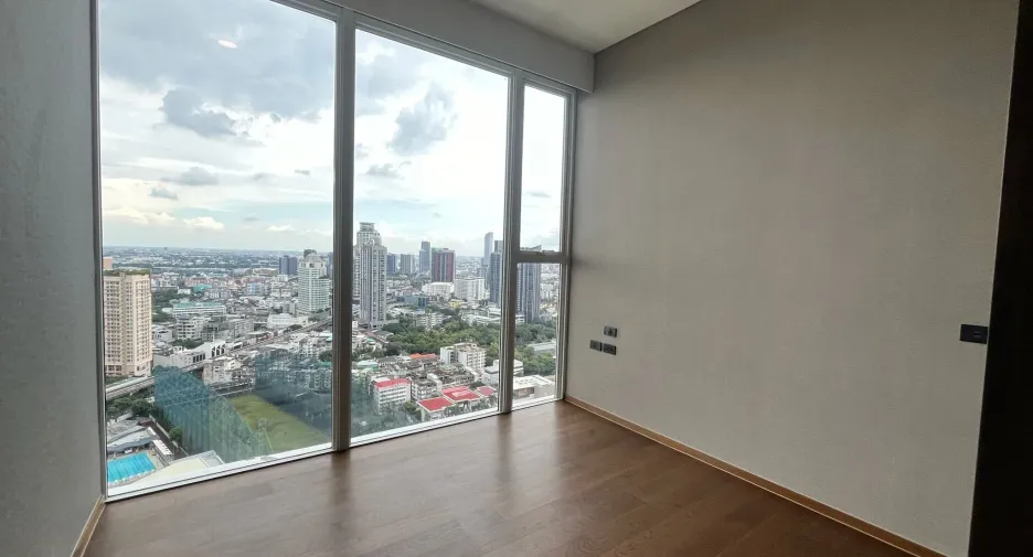For sale 4 Beds condo in Khlong Toei, Bangkok