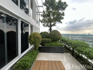 For sale 4 Beds condo in Khlong Toei, Bangkok
