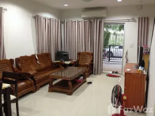 For rent 3 Beds townhouse in Bang Khun Thian, Bangkok