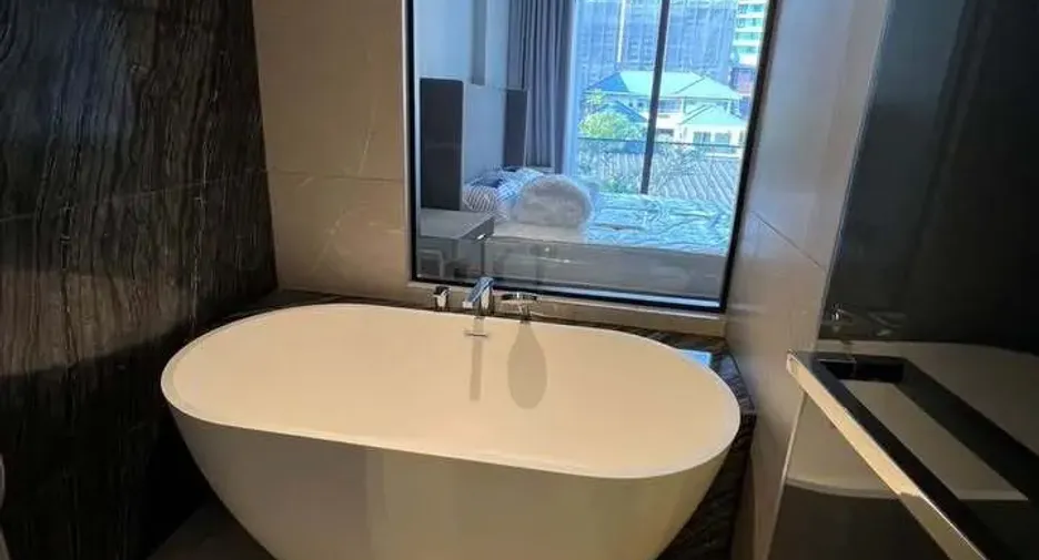 For rent 1 bed condo in Watthana, Bangkok