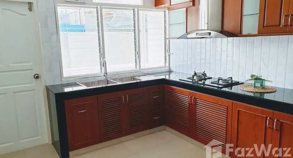 For rent 2 Beds condo in Khlong Toei, Bangkok