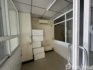 For rent 3 bed townhouse in Hua Hin, Prachuap Khiri Khan