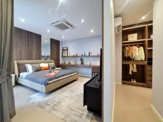 For sale 5 bed house in Rat Burana, Bangkok