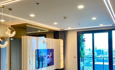 For sale 2 bed condo in Huai Khwang, Bangkok