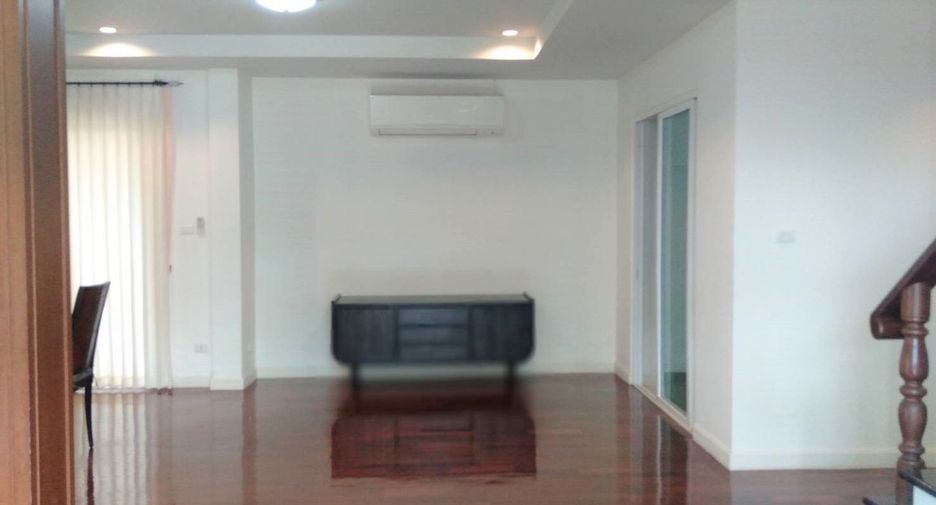 For sale 4 bed house in Hang Dong, Chiang Mai