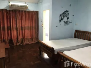 For sale 4 Beds house in Khlong Toei, Bangkok