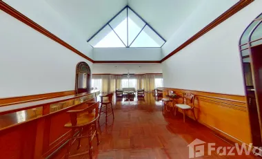 For sale 3 bed condo in Khlong Toei, Bangkok