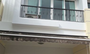For sale 5 Beds townhouse in Phaya Thai, Bangkok