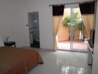 For sale 7 bed hotel in Pratumnak, Pattaya