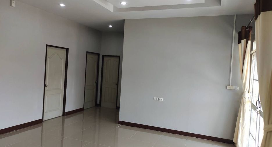 For sale 3 bed house in Sattahip, Chonburi