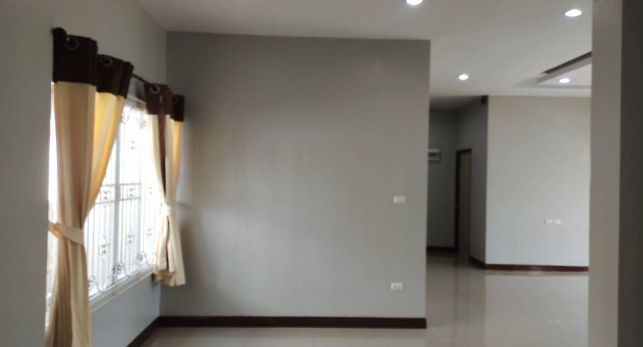 For sale 3 bed house in Sattahip, Chonburi