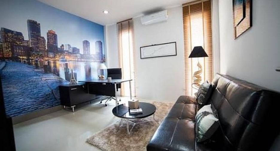 For sale 5 bed house in Sattahip, Chonburi