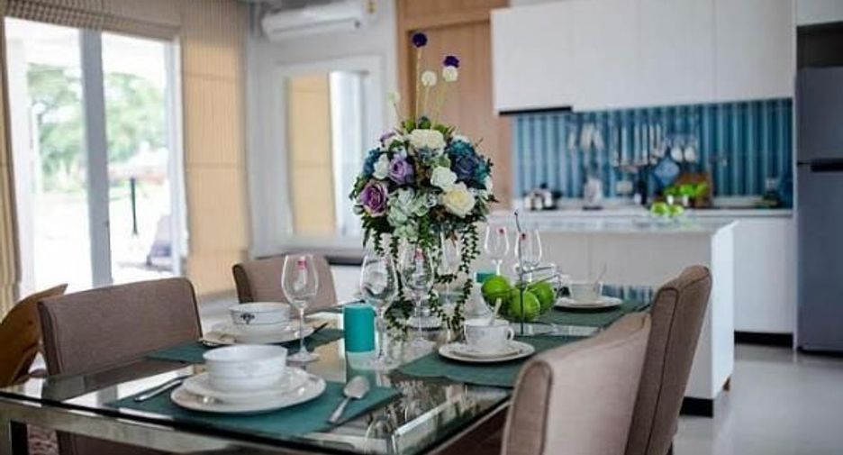For sale 5 bed house in Sattahip, Chonburi