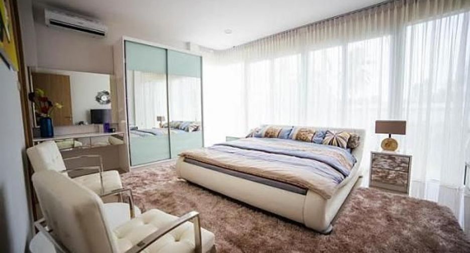 For sale 5 bed house in Sattahip, Chonburi