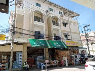 For sale 13 bed townhouse in East Pattaya, Pattaya