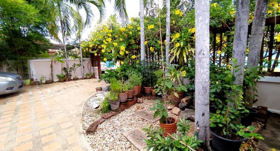 For sale 3 bed house in Sattahip, Chonburi
