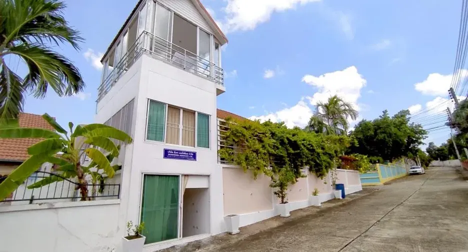 For sale 3 bed house in Sattahip, Chonburi