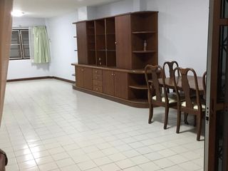 For sale 3 bed townhouse in East Pattaya, Pattaya