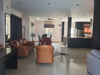 For sale 5 Beds villa in Bang Lamung, Chonburi