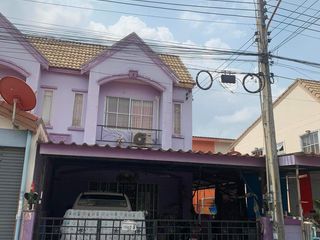 For sale 3 bed townhouse in Si Racha, Chonburi