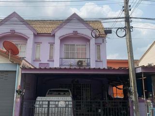 For sale 3 bed townhouse in Si Racha, Chonburi
