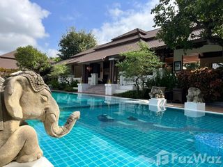 For sale 3 bed villa in San Kamphaeng, Chiang Mai