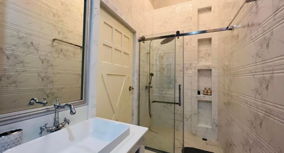 For sale 4 Beds house in Hang Dong, Chiang Mai