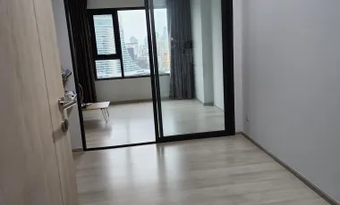 For sale 1 bed condo in Pathum Wan, Bangkok