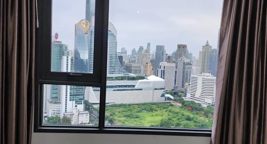 For sale 1 bed condo in Pathum Wan, Bangkok